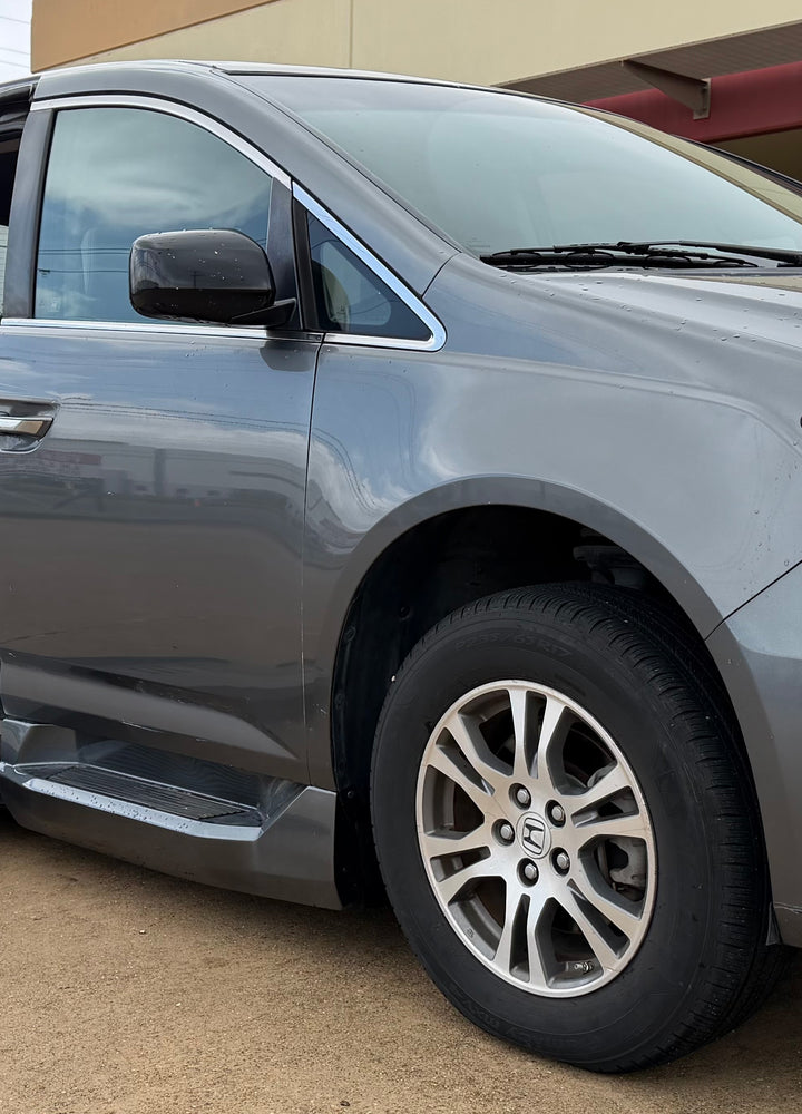 2012 Honda Odyssey EX-L - Photo 2