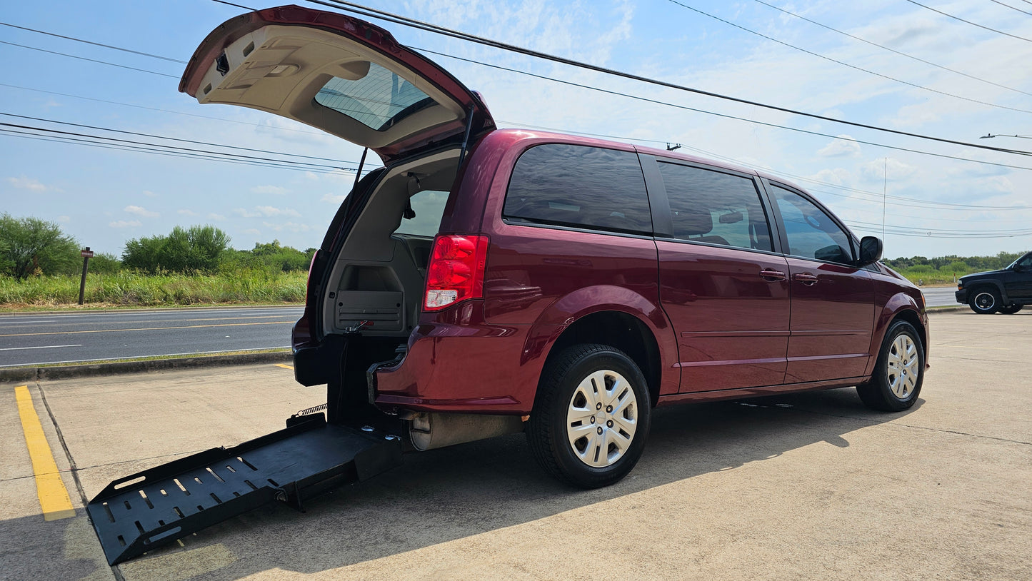 2017 Dodge Grand Caravan SE