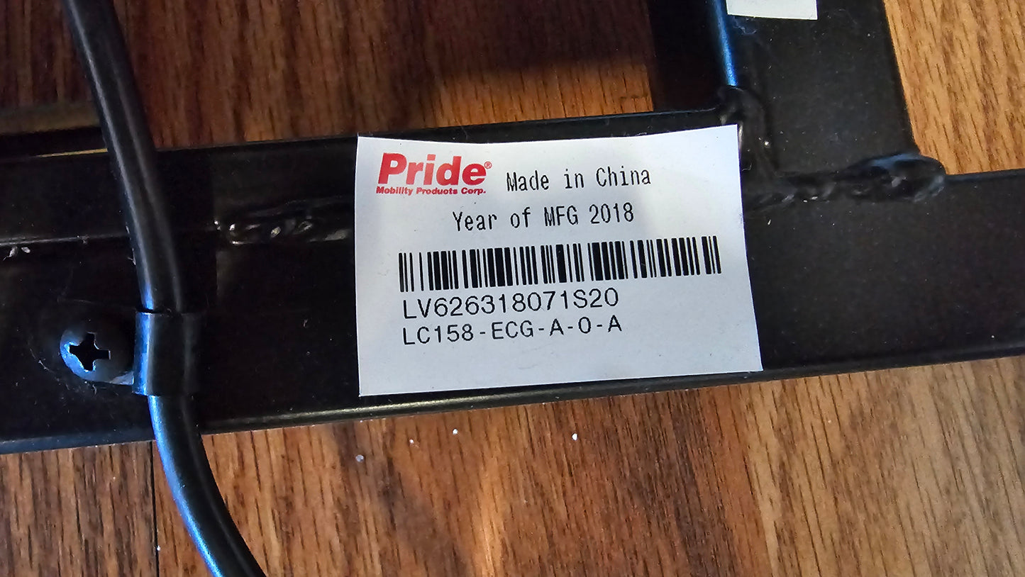 PRIDE ESSENTIAL COLLECTION LC158 3 POSITION LIFT CHAIR RECLINER - OPEN BOX