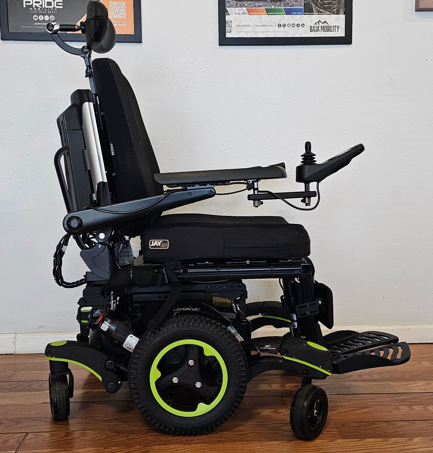 Quickie Q700M Powerchair - Pre-Owned