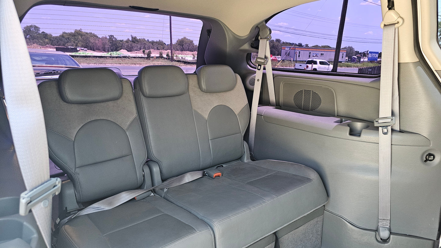 2006 Chrysler Town & Country