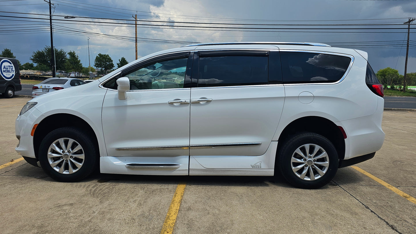 2018 Chrysler Pacifica