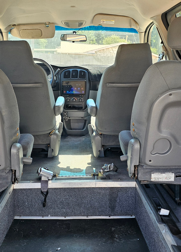 2005 Dodge Grand Caravan SE - Photo 13