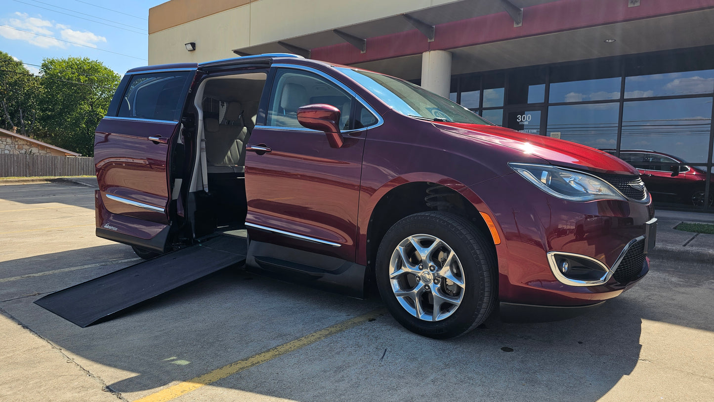 2018 Chrysler Pacifica