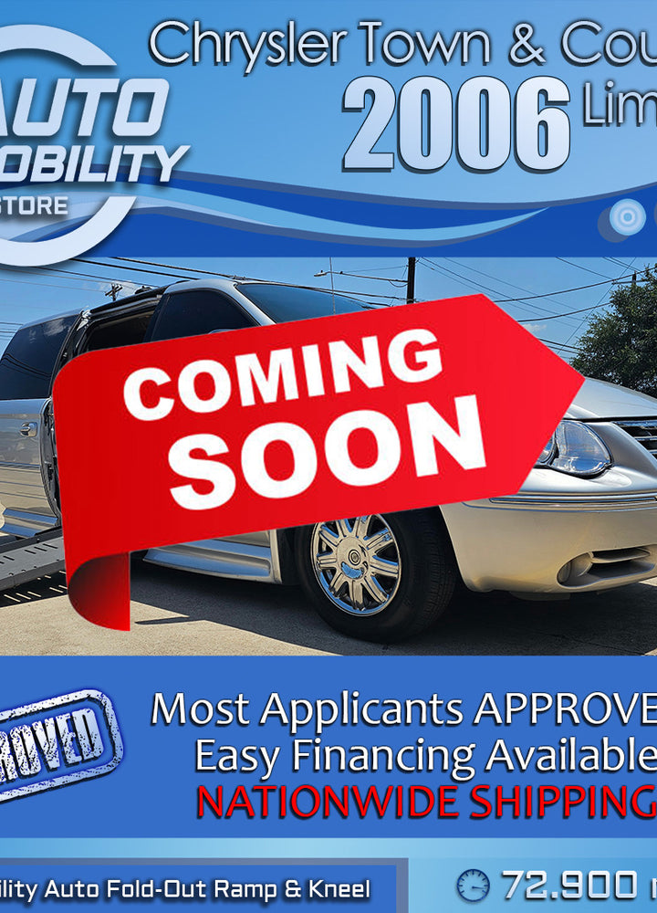 2006 Chrysler Town & Country Limited's photo