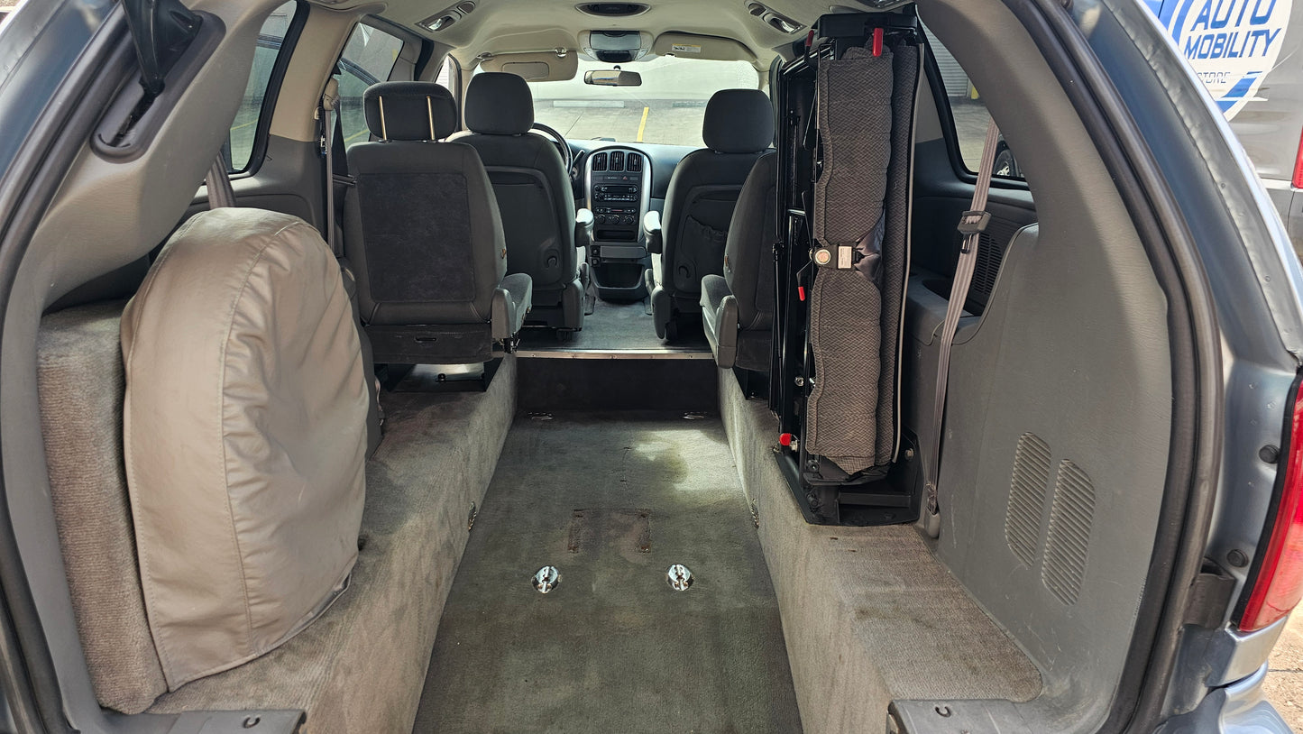 2005 Chrysler Town & Country Touring