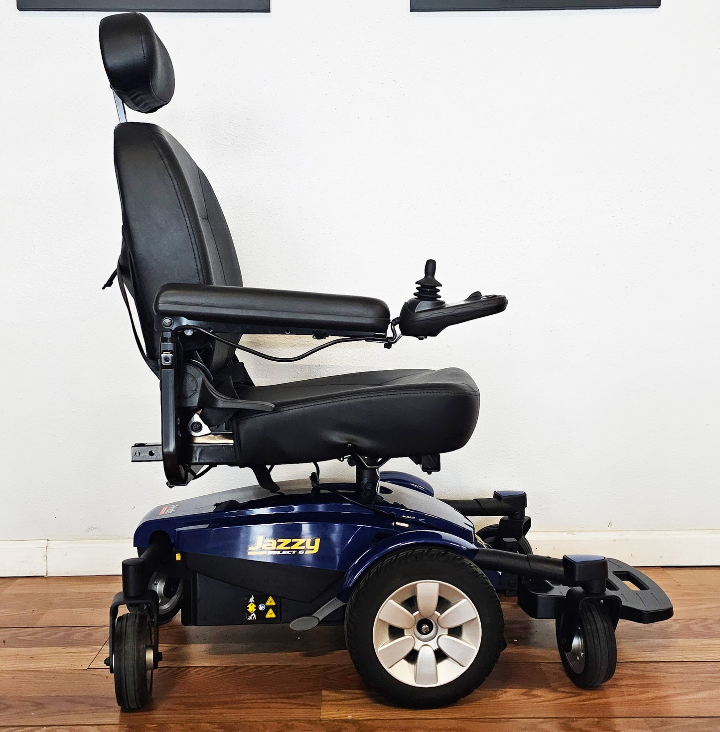 Pride Mobility Jazzy Select 6 Powerchair - BRAND NEW OPEN BOX