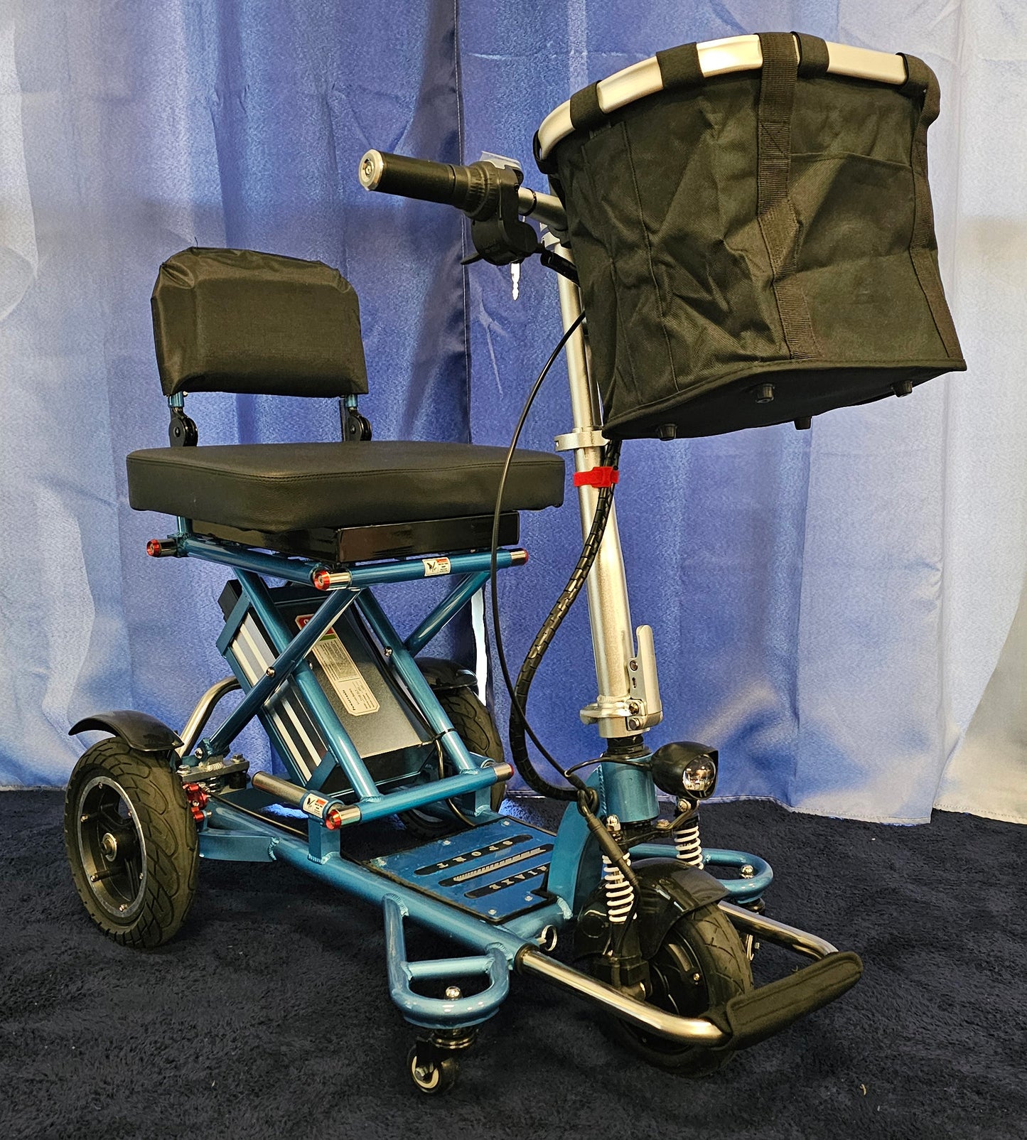 Triaxe Sport 3-Wheel Folding Scooter 18 inch Seat - Open Box - Blue - Std. Battery