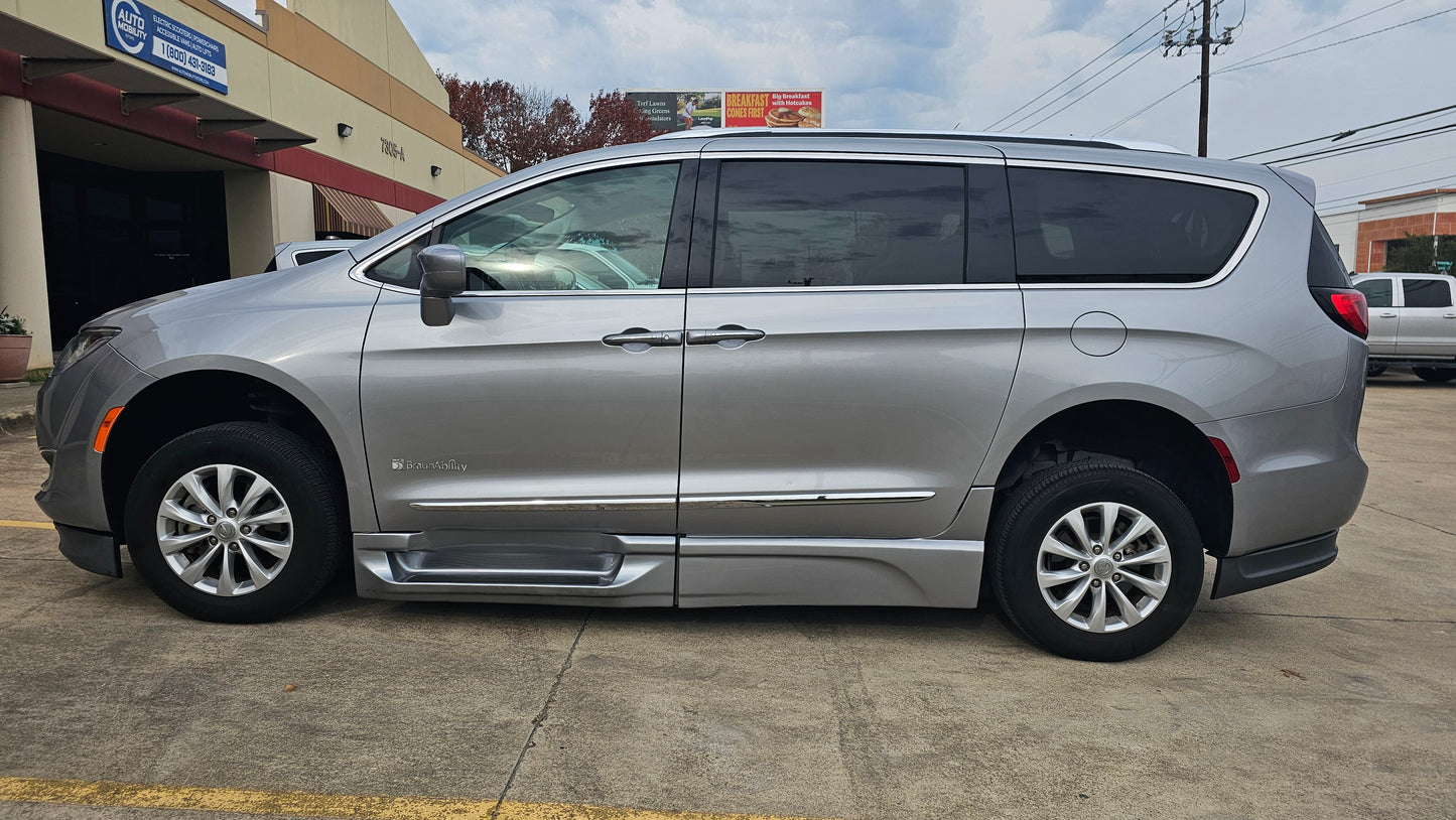 2018 Chrysler Pacifica