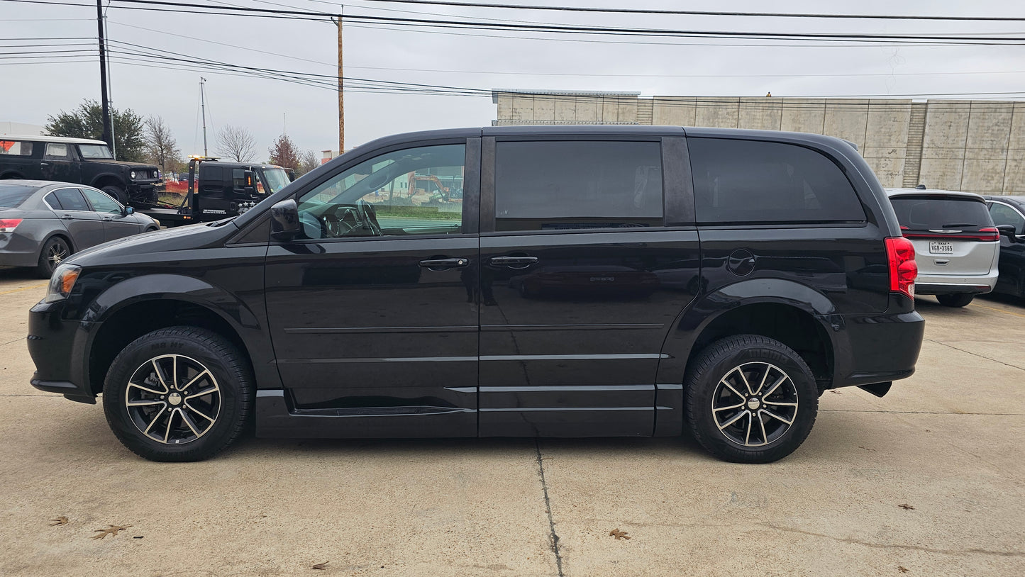 2016 Dodge Grand Caravan R/T