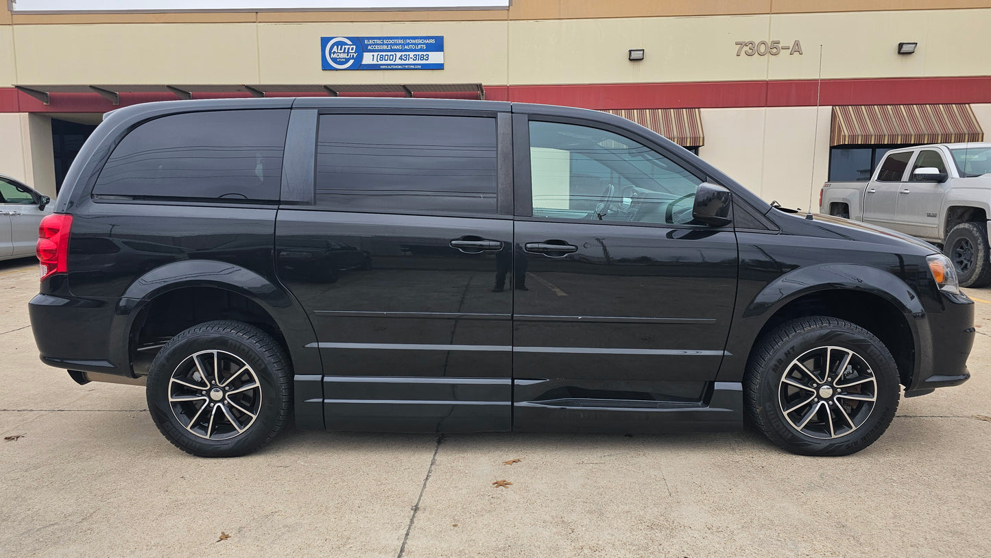2016 Dodge Grand Caravan R/T