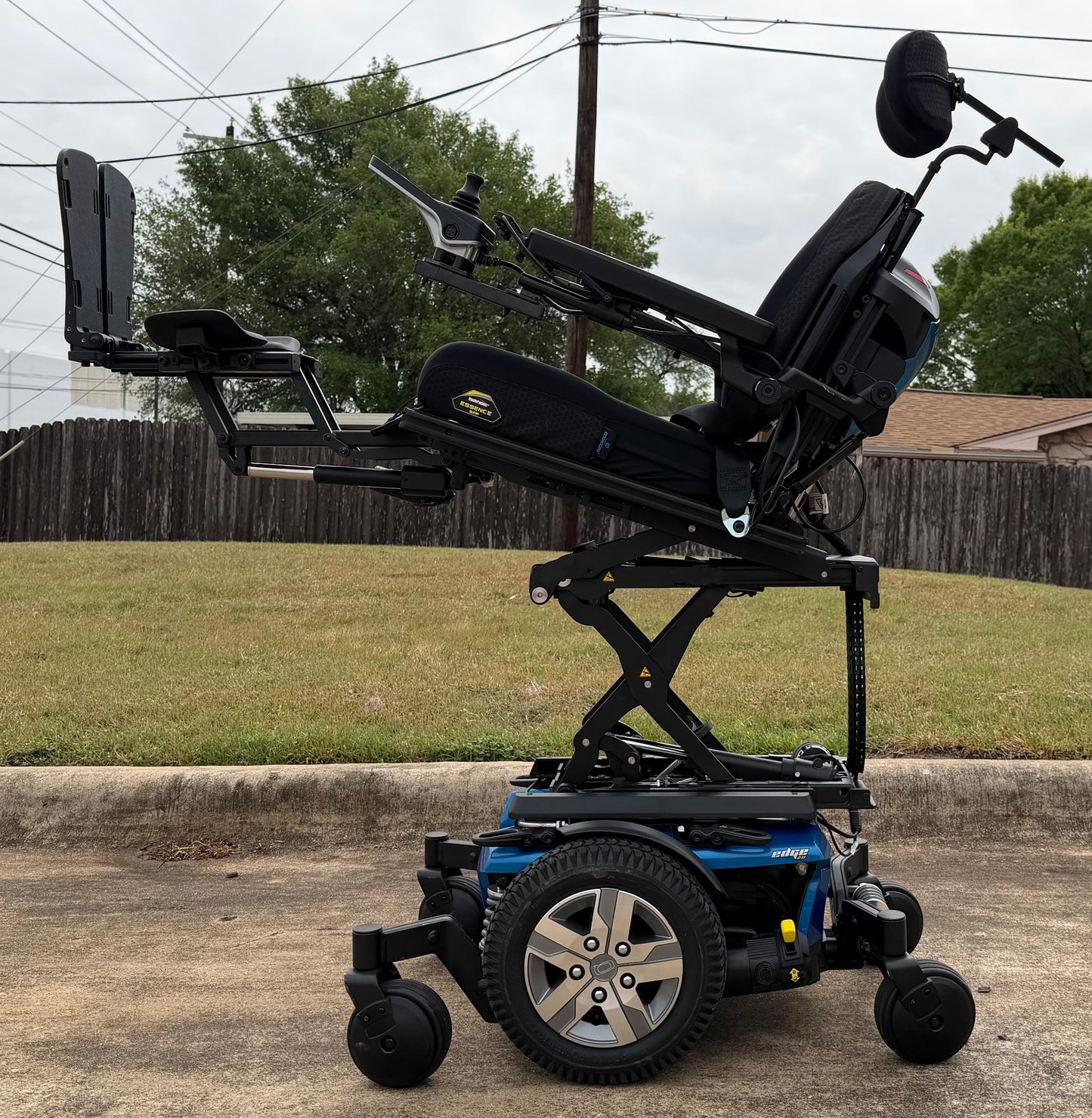 Quantum Edge 2.0 Rehab Powerchair w/iLevel - Pre-Owned