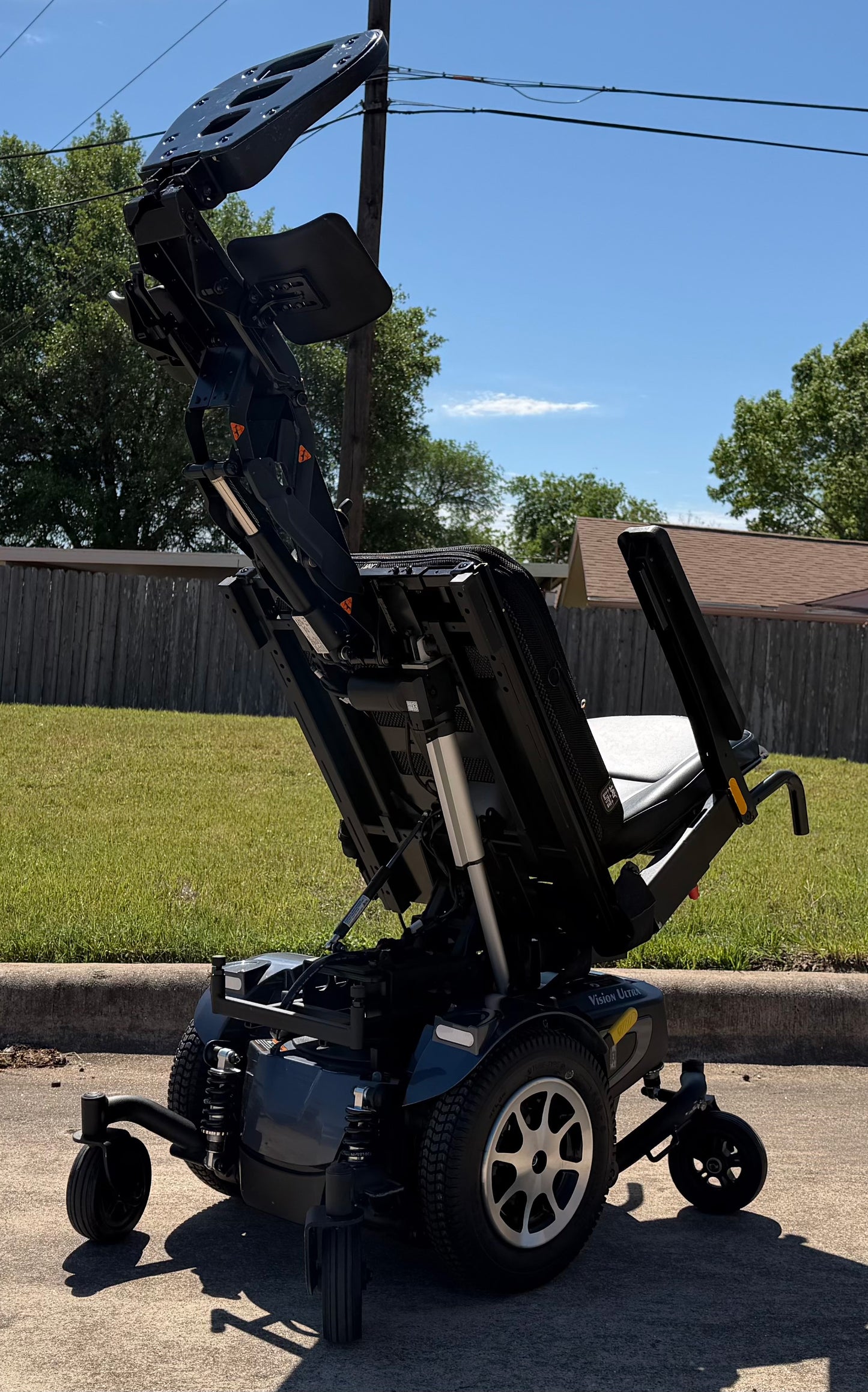 Merits Vision Ultra Powerchair w/Seat Tilt – Pre-Owned
