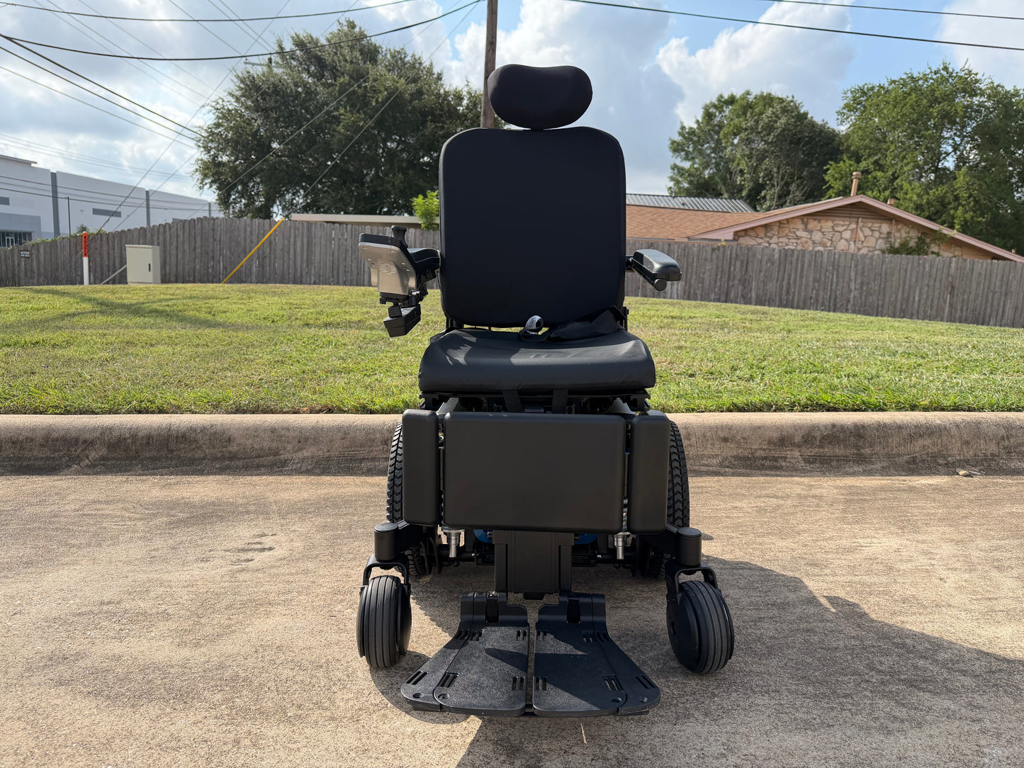 Quantum J4E Rehab Powerchair - Pre-Owned