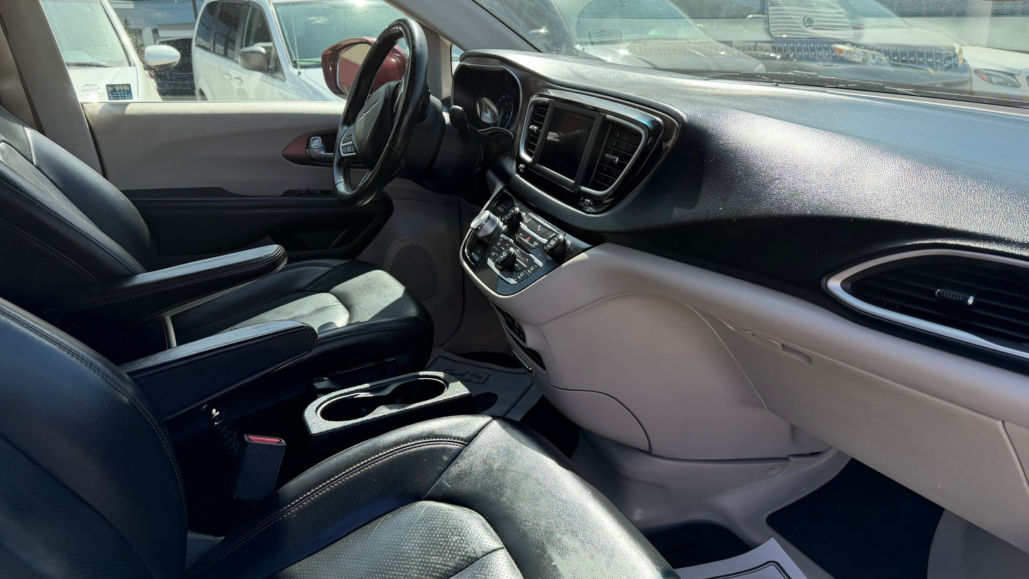 2018 Chrysler Pacifica Touring-L