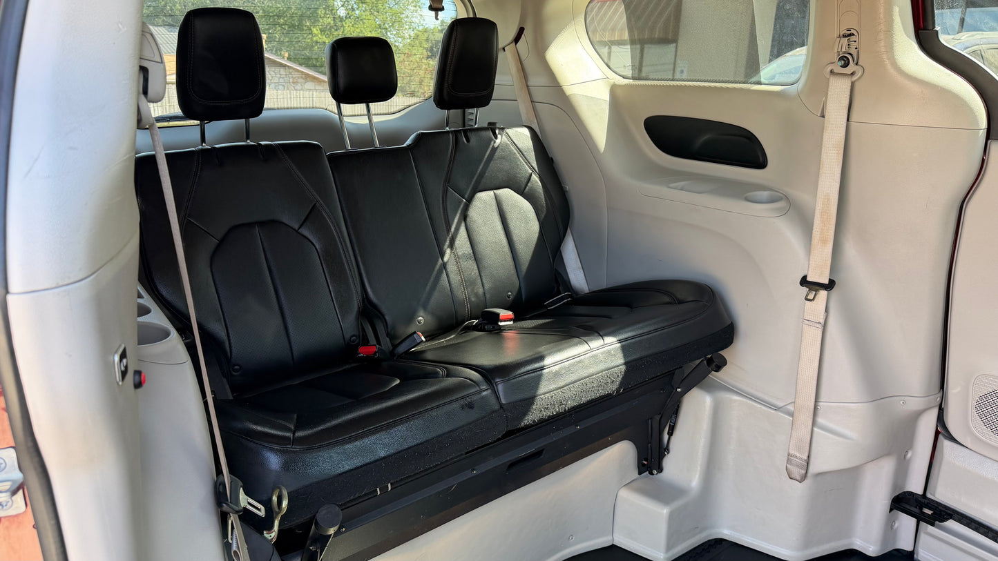 2018 Chrysler Pacifica Touring-L