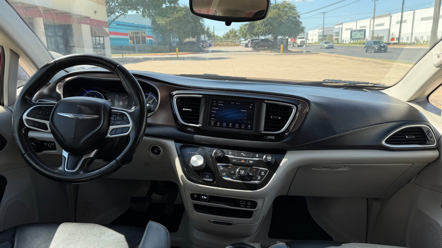 2018 Chrysler Pacifica Touring-L