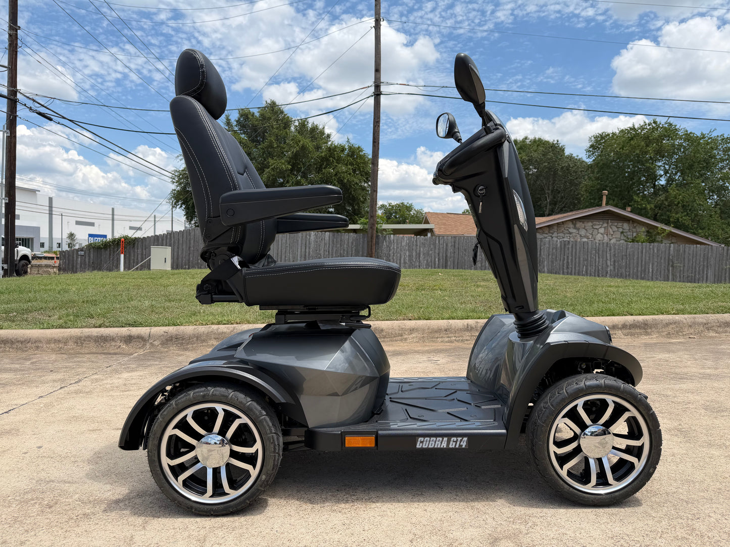 Cobra GT4 Heavy-Duty Mobility Scooter - Pre-Owned