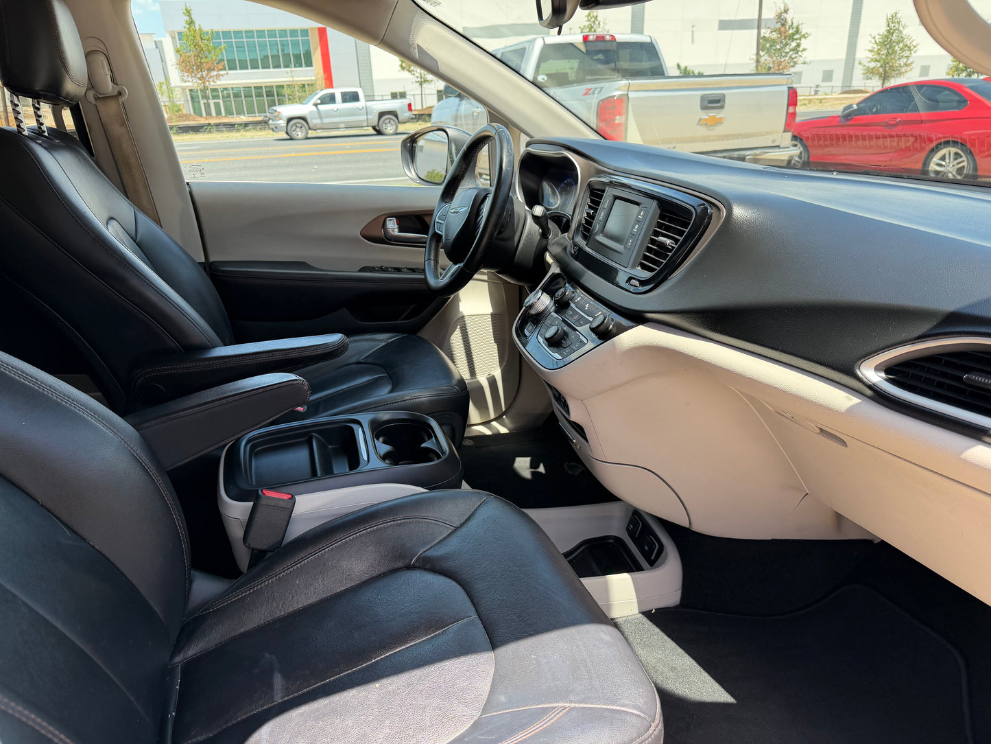 2017 Chrysler Pacifica Touring-L