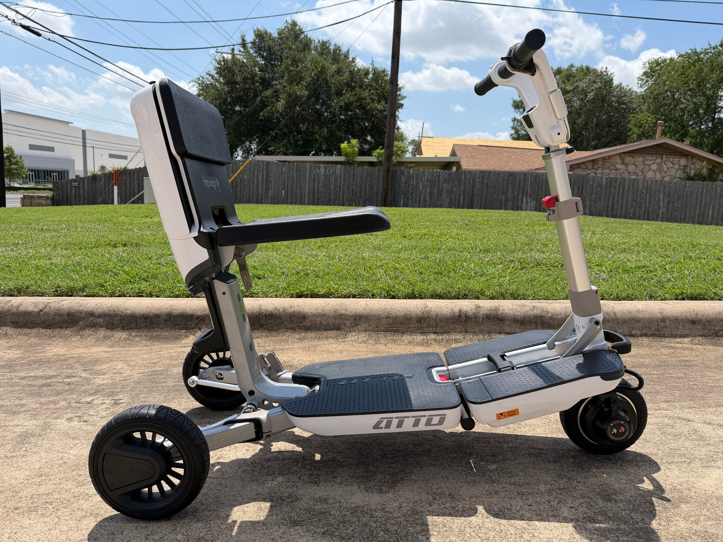 ATTO Portable Folding Scooter - Pre-Owned