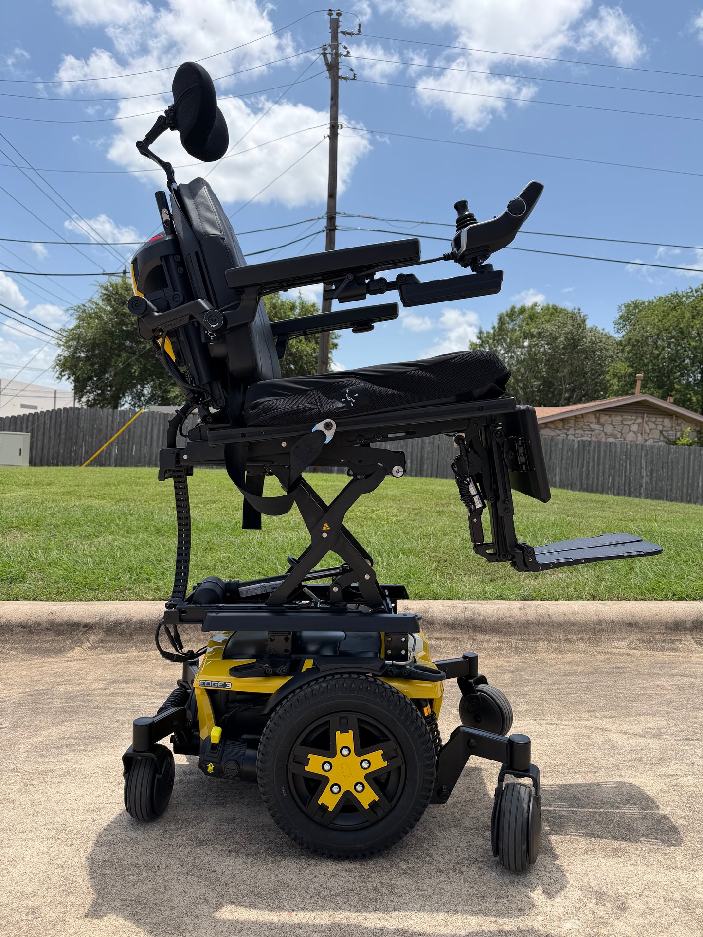 Quantum Edge 3 Rehab Powerchair w/iLevel - Pre-Owned