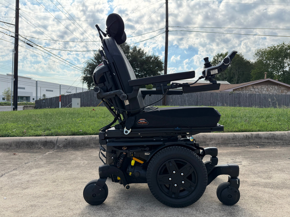 Quantum Edge 3 Stretto Rehab Powerchair w/iLevel - Pre-Owned (No Legrests)