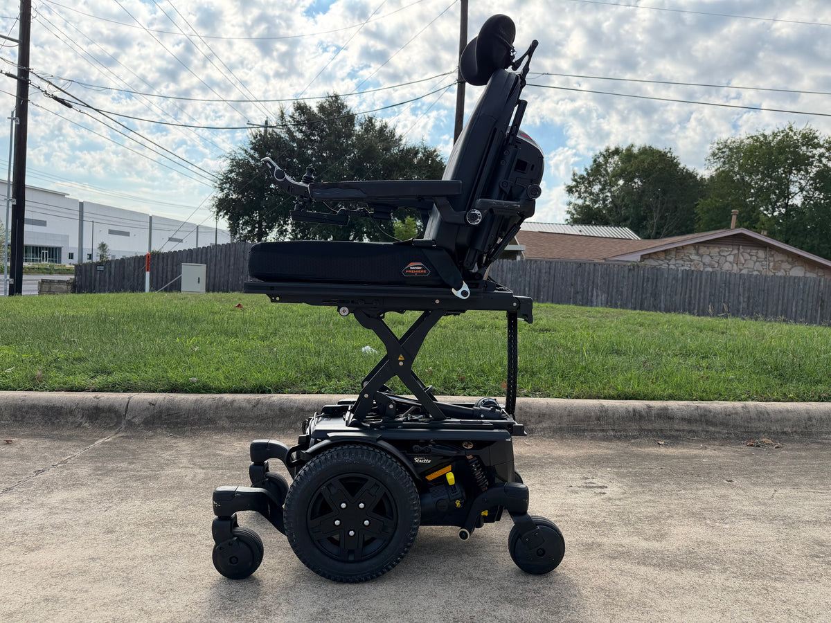 Quantum Edge 3 Stretto Rehab Powerchair w/iLevel - Pre-Owned (No Legrests)