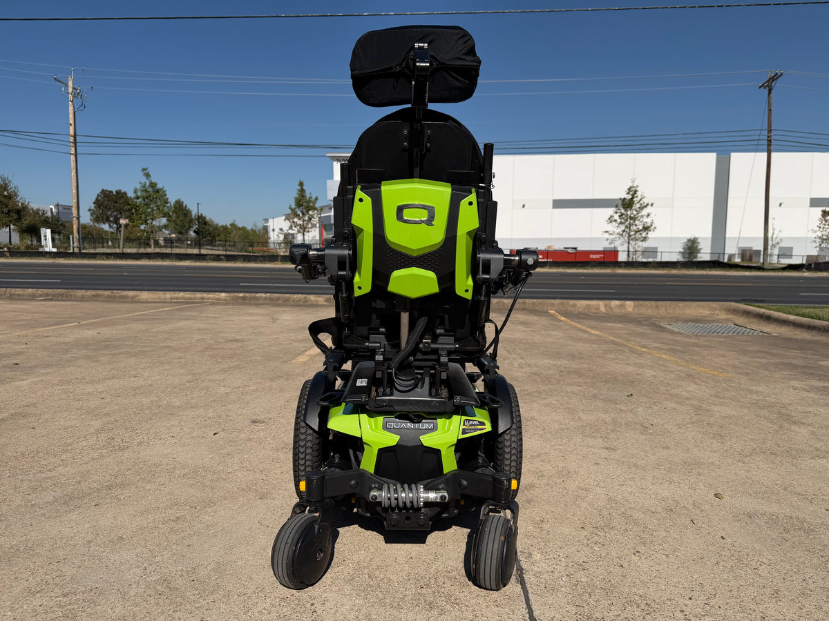 Quantum Q6 Edge® 2.0 Powerchair - Pre-Owned