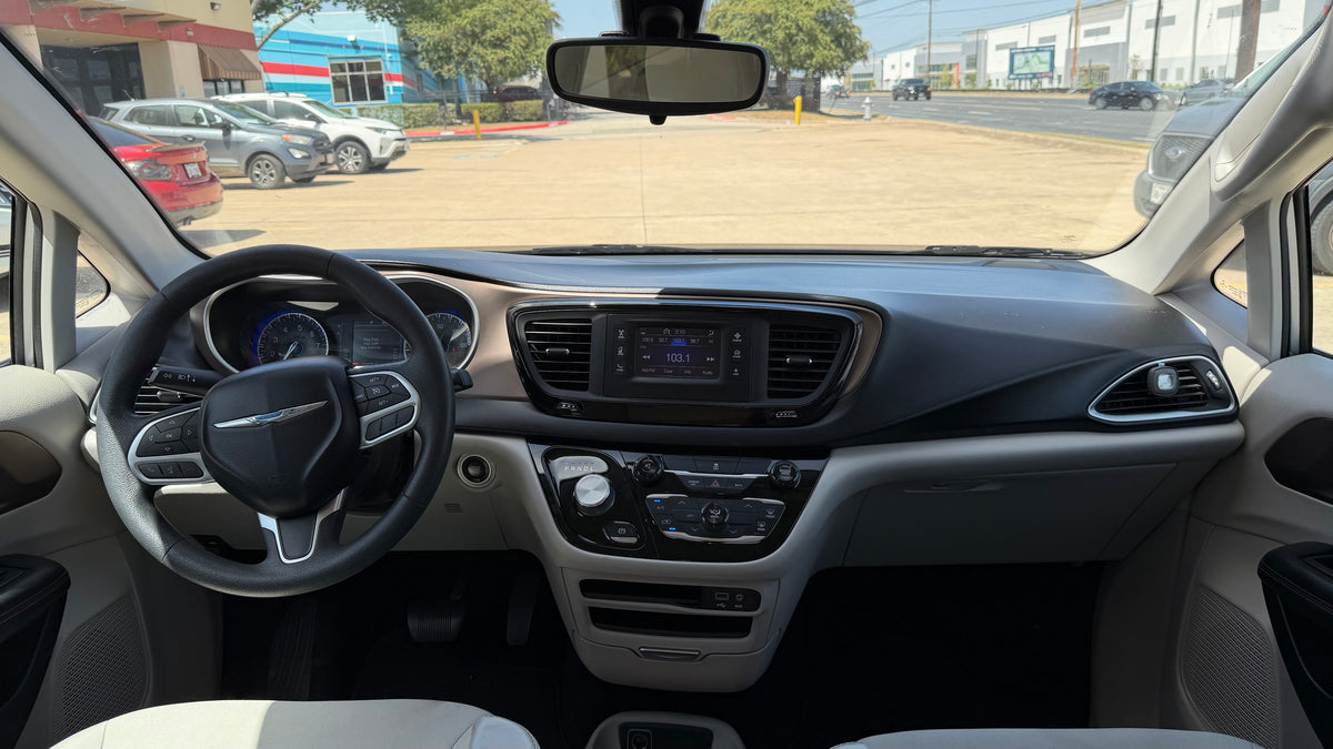 2017 Chrysler Pacifica LX