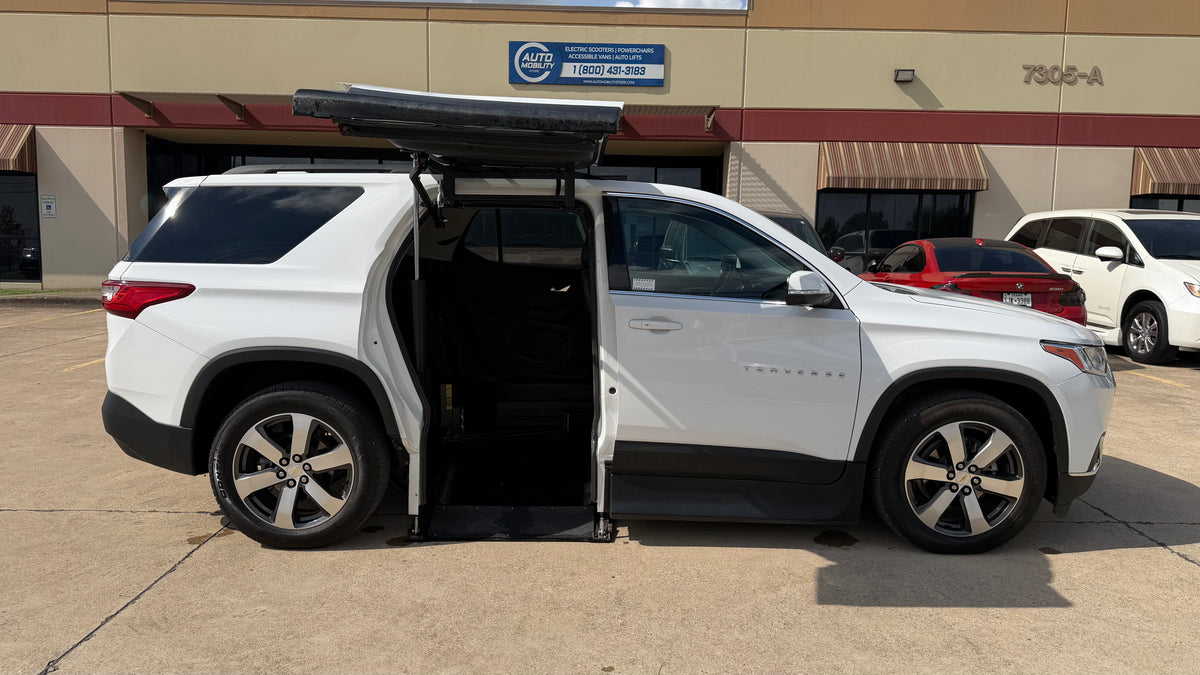 2021 Chevy Traverse LT