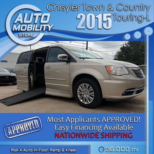 2015 Chrysler Town & Country Touring-L